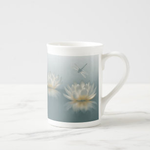 Lotus and Dragonfly Tea Cup Prozellantasse