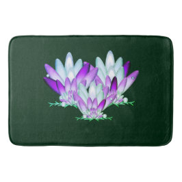 Lotus blossom auf grünem Meeresgrund Badematte