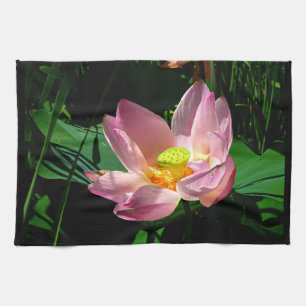 Lotus Blossom Geschirrtuch