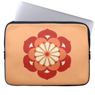 Lotus Blume Mandala, Pastel Orange und Mandarin Laptopschutzhülle