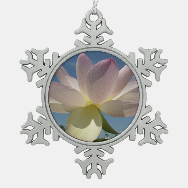 Lotus Blume und Blue Sky II Schneeflocken Zinn-Ornament (Vorderseite)