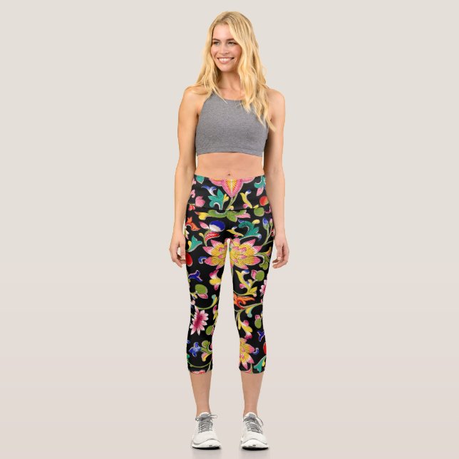 Lotus Blume und Wein Capri Leggings (Vorderseite)