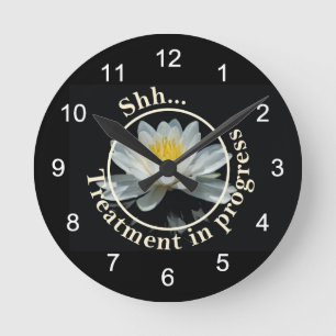 Lotus Flower / Water Lily Runde Wanduhr