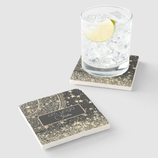 Lotus Mandala mit Gold Stars auf Schwarz individue Steinuntersetzer (Seitenansicht)