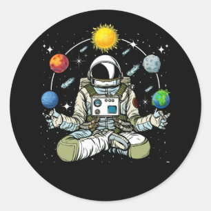 Lotus meditierender Astronaut Zen Yoga Planeten Runder Aufkleber