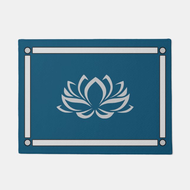 Lotus on Dark Blue Fußmatte (Vorderseite)