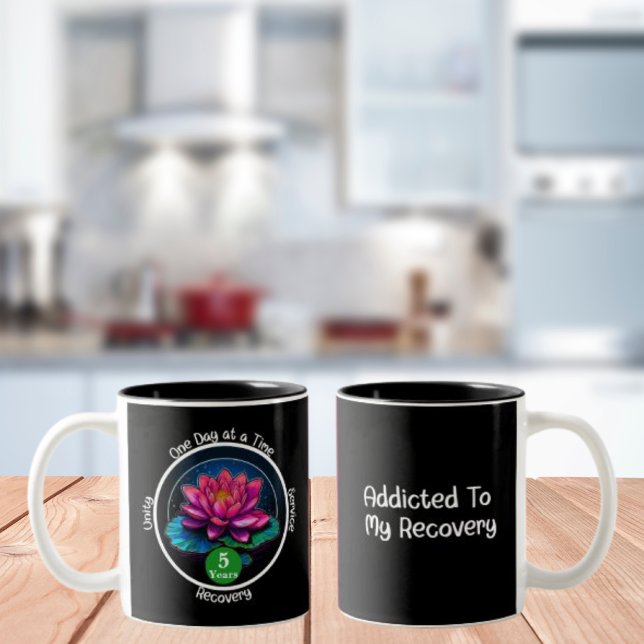 Lotus Sobriety Chip | Angepasste 12-Stufen-Medaill Zweifarbige Tasse (Von Creator hochgeladen)