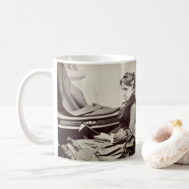 Louisa kann Alcott Fotografie -, die in Bücher Tasse (Mit Donut)