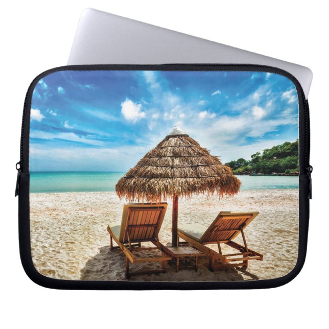 Lounge Chairs Beach throw Pillow Laptopschutzhülle (Vorderseite)