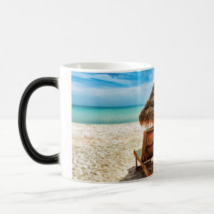 Lounge Chairs Beach throw Pillow Verwandlungstasse