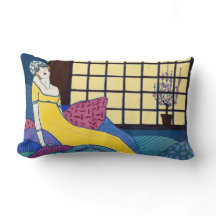 Lounging auf ihren Kissen