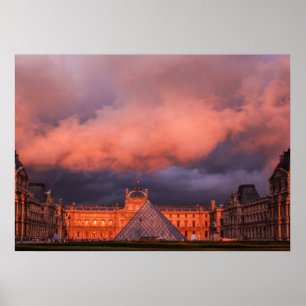 Louvre bei Sonnenuntergang Poster