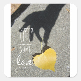 Love 2 quadratischer aufkleber