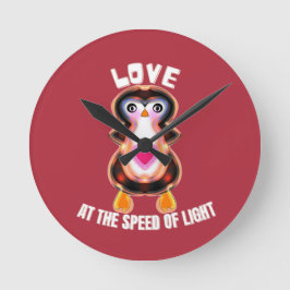 Love at the Speed of Light Penguin Gift Runde Wanduhr