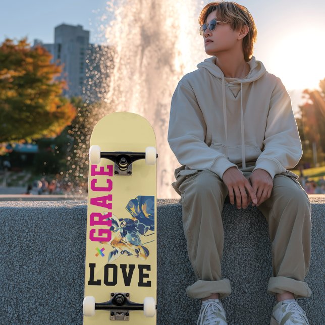 LOVE × GIRAFFE - Custom Skateboard (Von Creator hochgeladen)