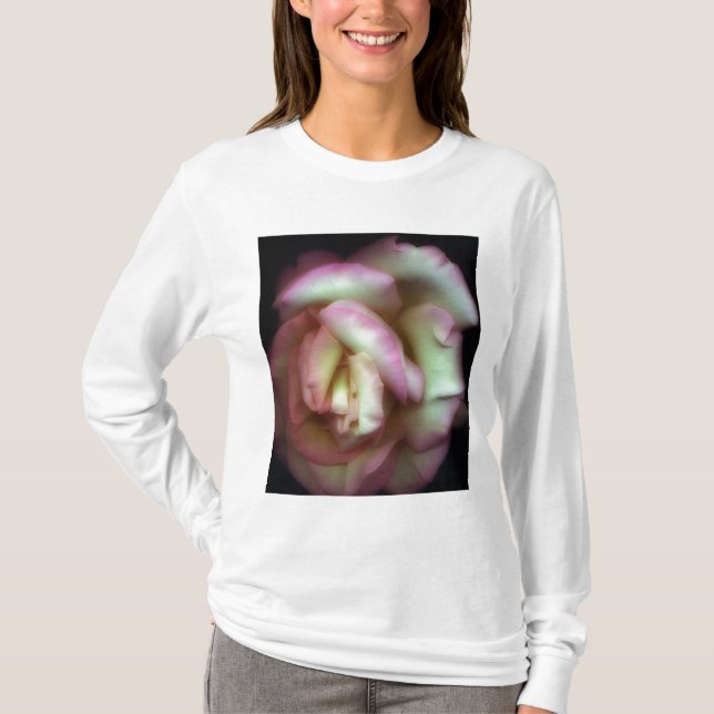 <Love is a Rose> durch Nathan Griffith T-Shirt (Vorderseite)