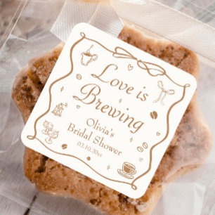 Love is Brewing Junggesellinnenabschied Quadratischer Aufkleber