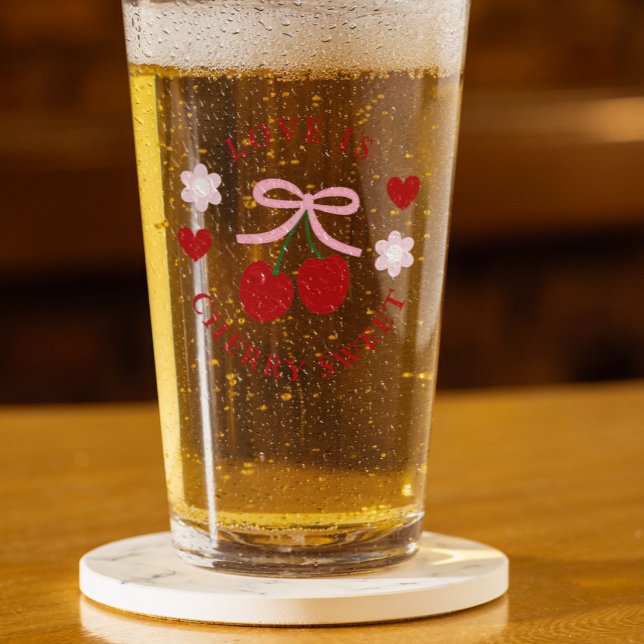 Love Is Cherry Sweet Brautparty Glas (Von Creator hochgeladen)