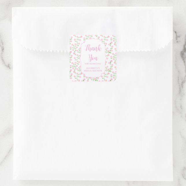 Love Is In Bloom Pink Floral Bridal Shower Quadratischer Aufkleber (Tasche)