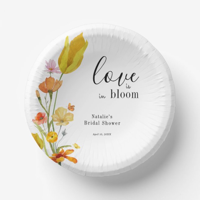 Love is in Bloom Spring Wildflower Bridal Shower Pappteller (Vorderseite)