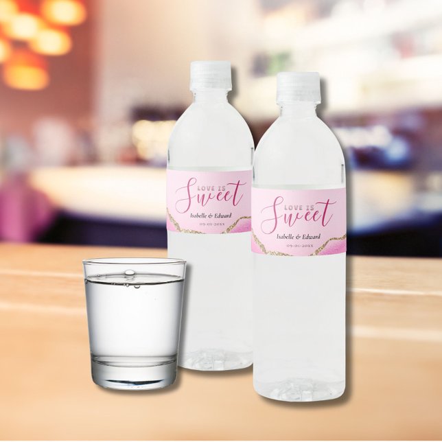 Love Is Sweet Gold & Pink Agate Stone Wedding Wasserflaschenetikett (Von Creator hochgeladen)
