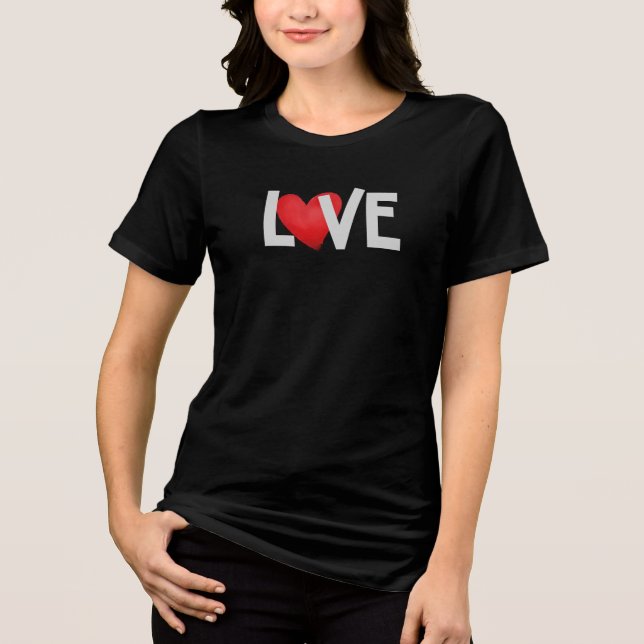 LOVE Modern Heart Graphic Tee (Vorderseite)