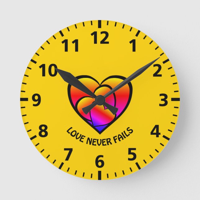 LOVE NEVER FAILS Custom Colorful Hearts Runde Wanduhr (Vorderseite)
