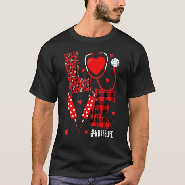 LOVE Nurse Life Valentine Day Leopard Plaid Red He T-Shirt (Vorderseite)