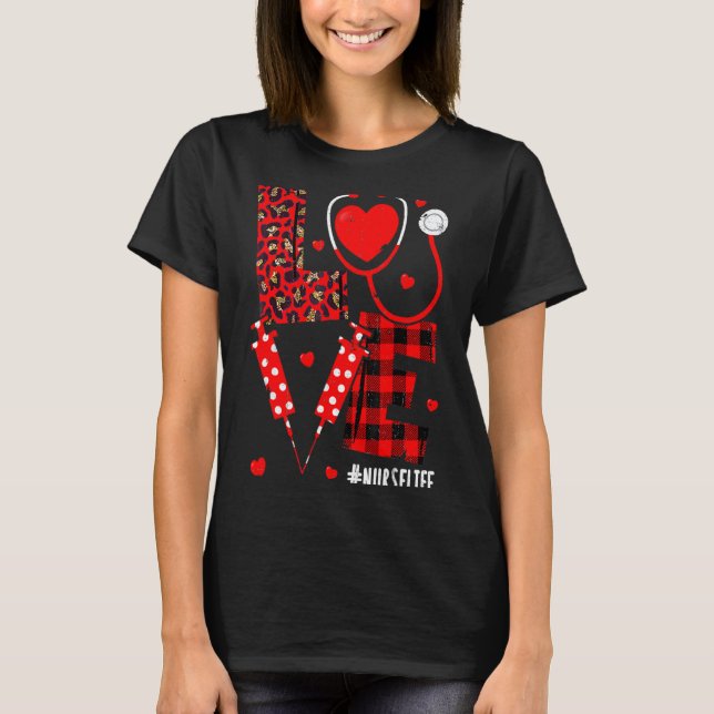 Love Nurse Life Valentine Day Leopard Plaid Red He T-Shirt (Vorderseite)
