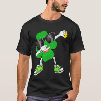 Love Pickleball Shamrock C Saint Patrick's Day Men T-Shirt