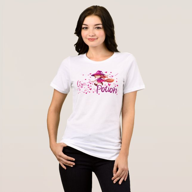 Love Potion Witch T-Shirt | Cute Pink Halloween Te Tri-Blend Shirt (Vorderseite voll)