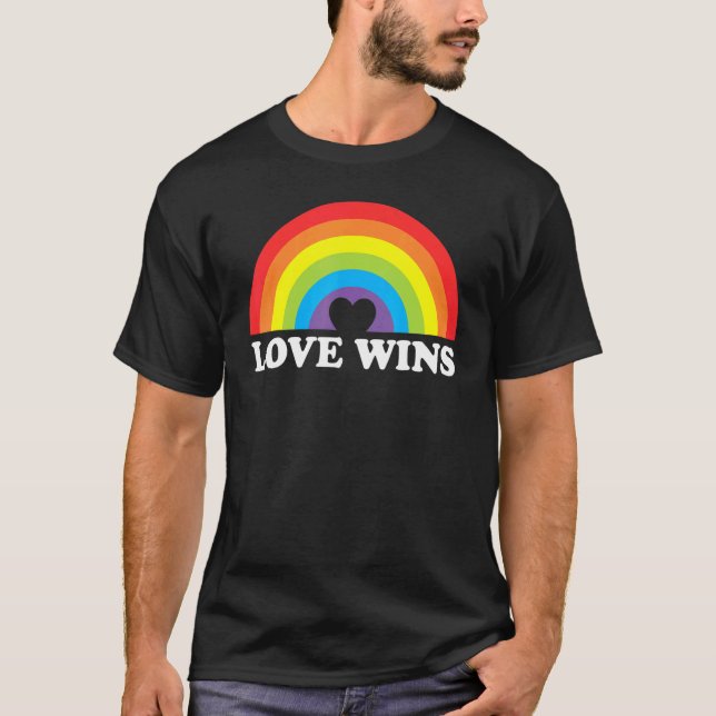 Love Wins LGBTQ Gay Pride Rainbow Lesbian Ally Com T-Shirt (Vorderseite)