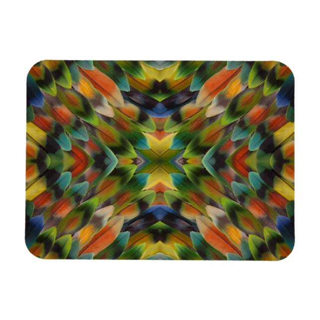 Lovebird feather kaleidoscope magnet (Horizontal)