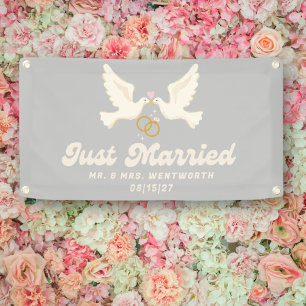 Lovebirds Just Married Car Banner