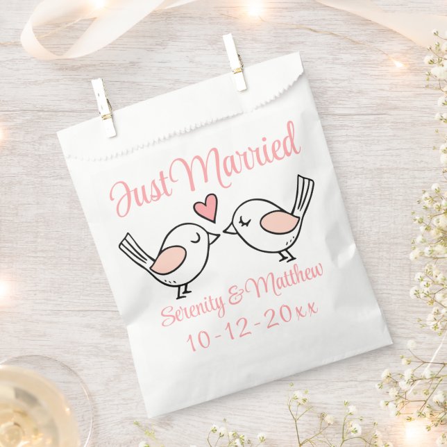 Lovebirds Just Married Pink Love Birds Hochzeit Geschenktütchen (Ausgeschnitten)