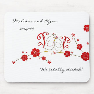 Lovebirds und Kirschblüten Mousepad