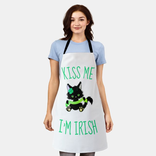 Lovely St. Patrick's Kiss Me I'm Irish Cat Schürze (Getragen)
