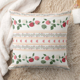 Lovely sweet strawberry pattern old fashioned kissen
