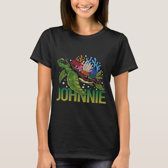 Lovely Turtle - Johnnie Name T-Shirt (Vorderseite)