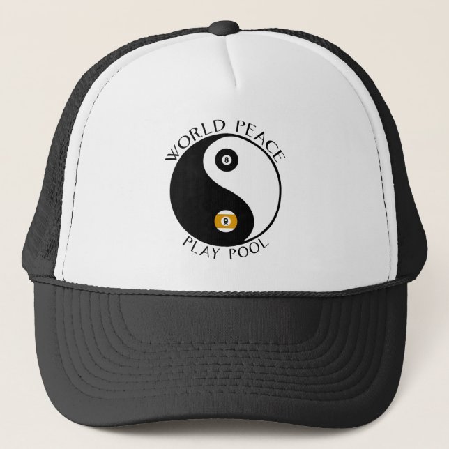 LovePeaceWhite Truckerkappe (Vorderseite)
