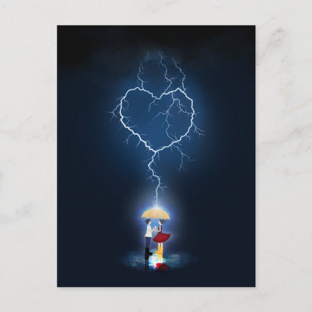 "Lovestruck" Romantischer Moment unter einem Schir Postkarte (Vorderseite)