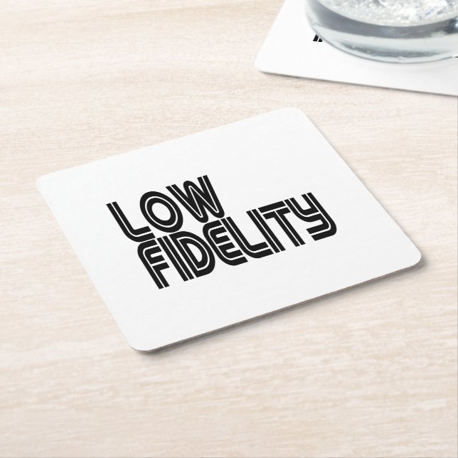 Low Fidelity Rechteckiger Pappuntersetzer (angewinkelt)
