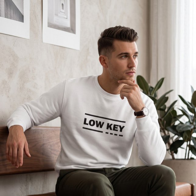 Low Key Minimalist Weißer Crewneck Sweatshirt | Ae (Von Creator hochgeladen)