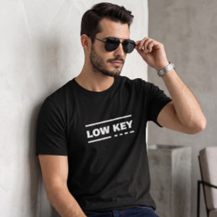 Low Key Typography Herren Grafik T-Shirt   Urban