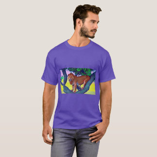 Löwe im Baum T-Shirt