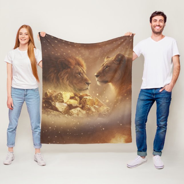 Löwe & Löwin Gold Glow — Fleece-Decke Fleecedecke (Beispiel)