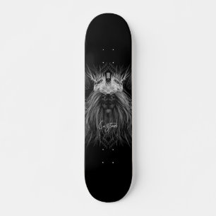 Löwe mit Kronenmonogramm Schwarz Skateboard