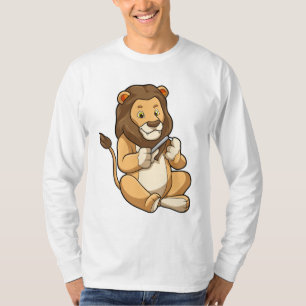 Löwe mit Nagelpfeilen T-Shirt
