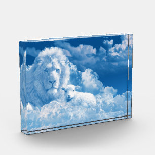 Löwe und Lamm in den Wolken Fotoblock