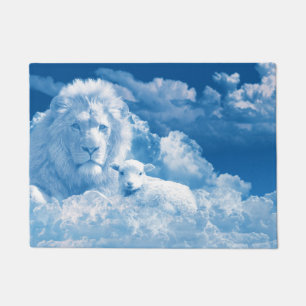 Löwe und Lamm in den Wolken Fußmatte